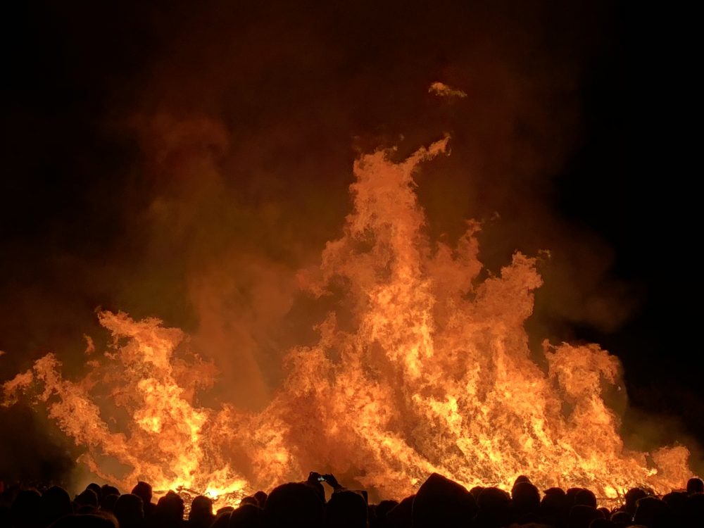 Read more about the article Suburban EMS Supports EAHS Bonfire